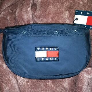 tommy hilfiger バッグ 偽物